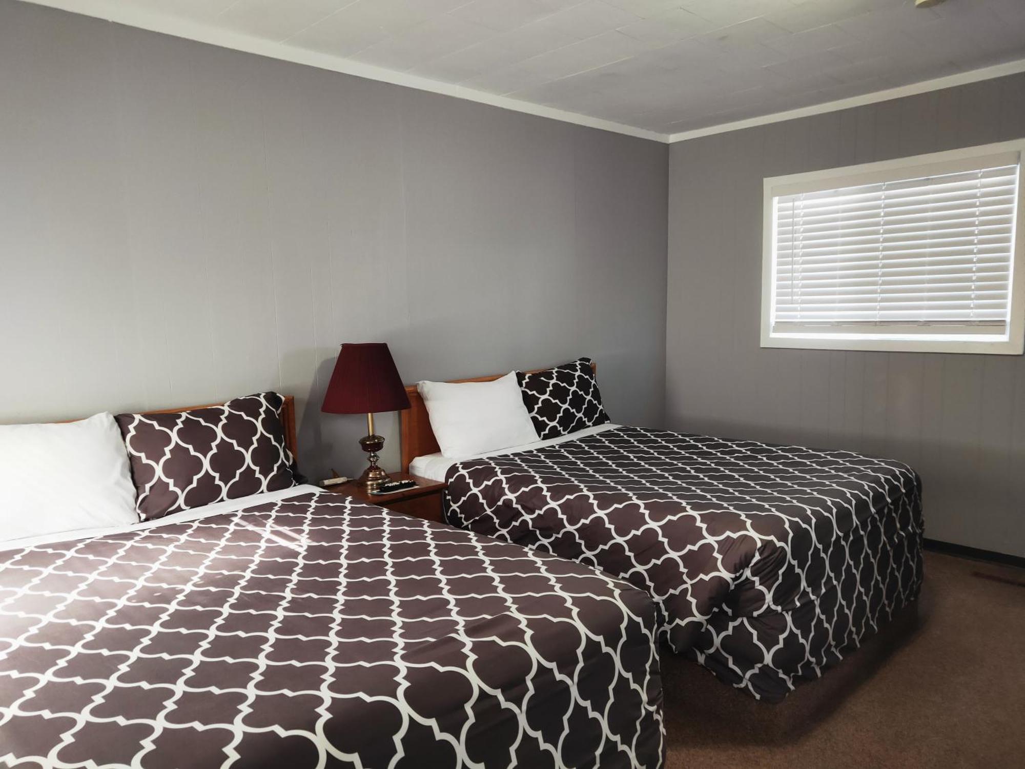 Melsask Motel Melville Екстер'єр фото