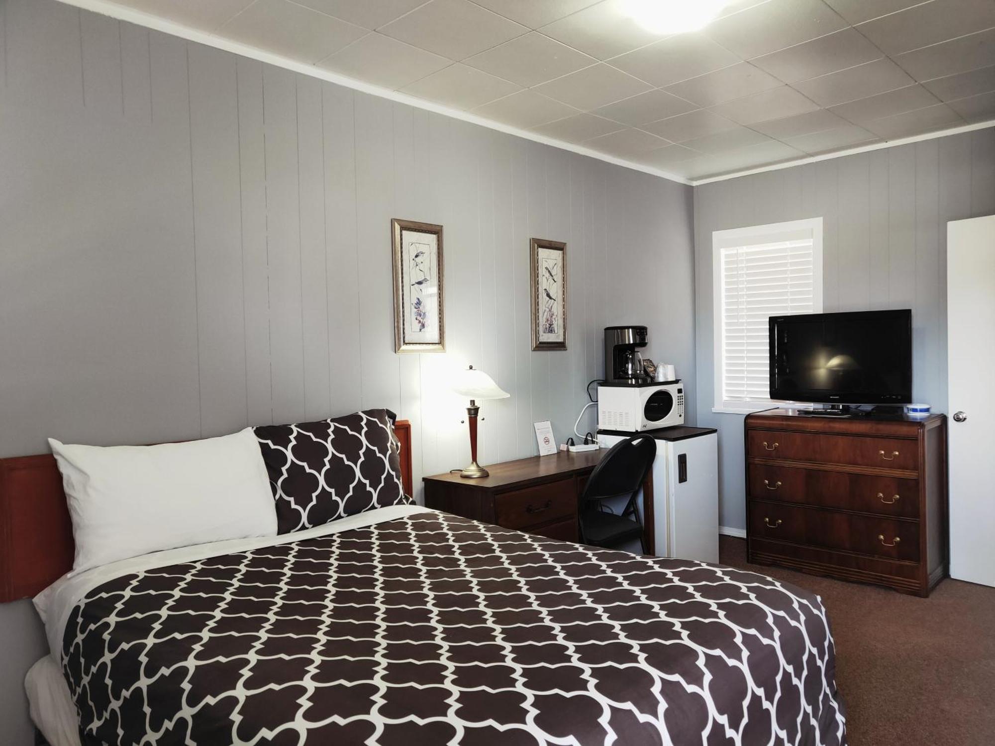 Melsask Motel Melville Екстер'єр фото