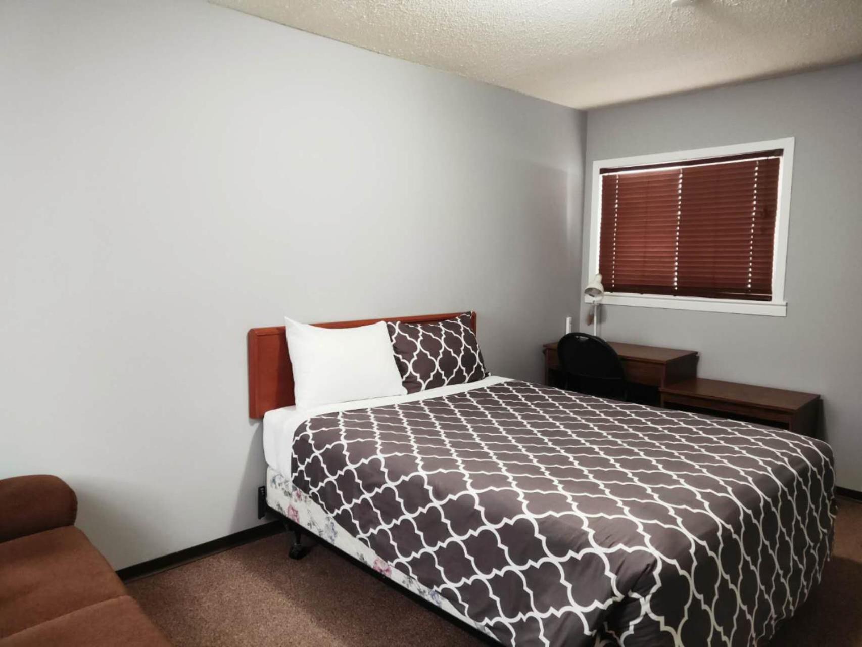 Melsask Motel Melville Екстер'єр фото