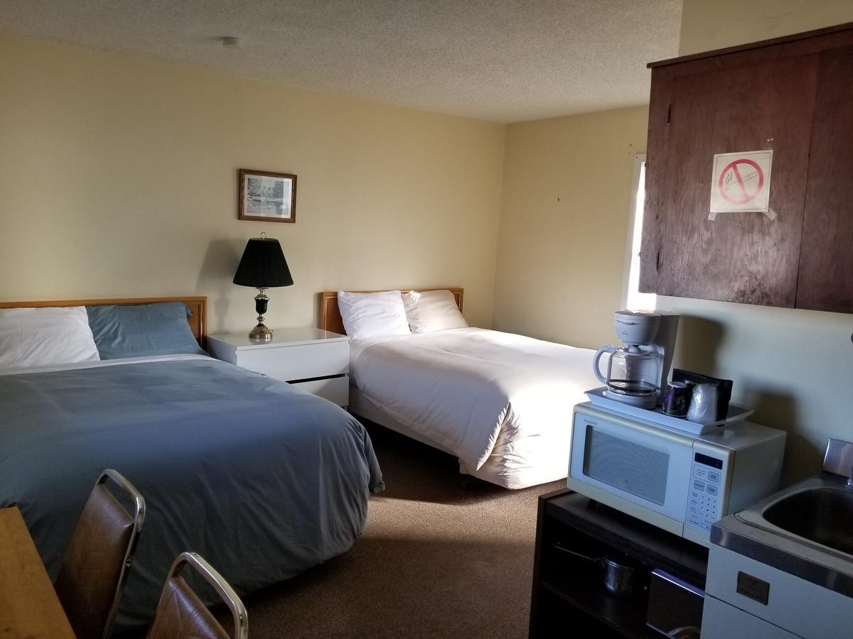 Melsask Motel Melville Екстер'єр фото