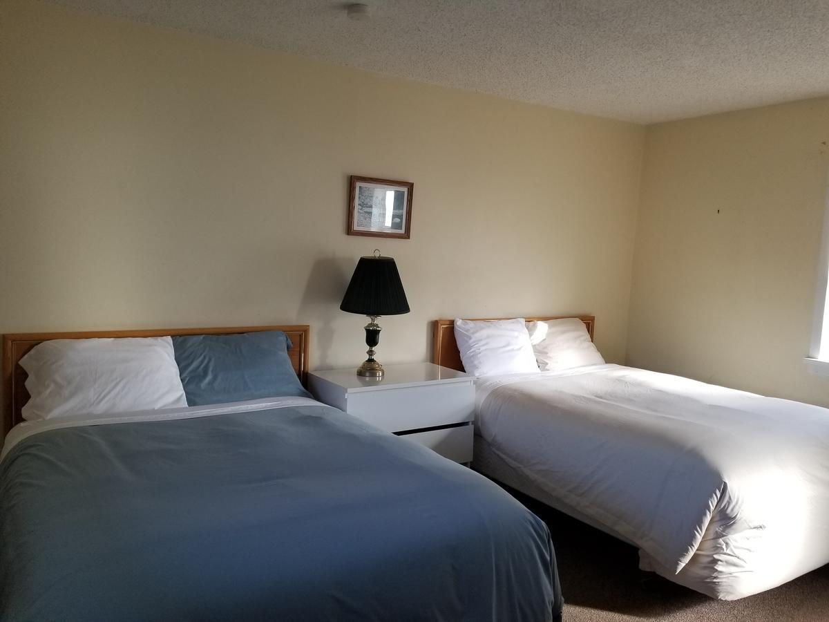Melsask Motel Melville Екстер'єр фото