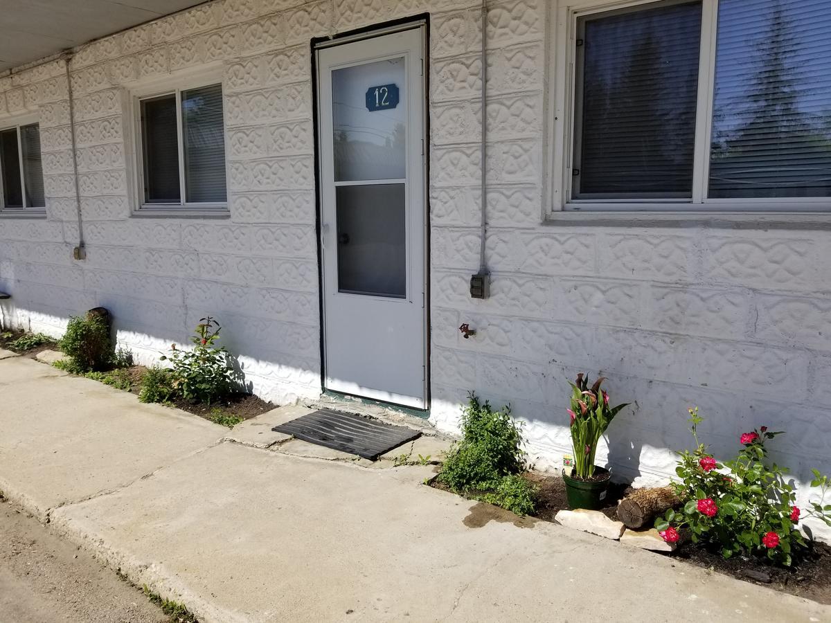 Melsask Motel Melville Екстер'єр фото